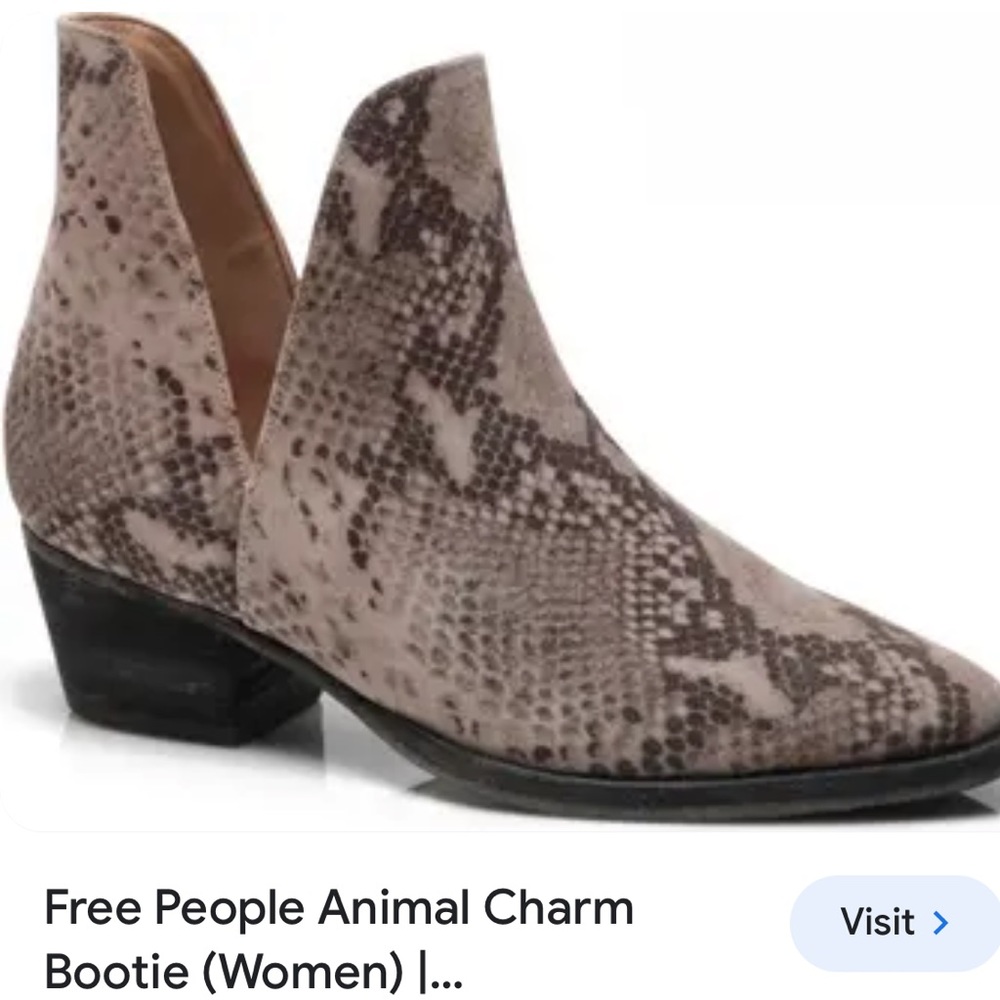 Free People Animal Charm 38/7.5
NEW without box